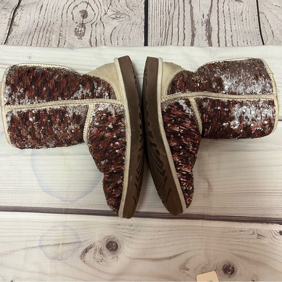 UGG 3353 Classic Short Sparkle Sequin Boots Reversible Gold Bronze Silver Size 6 - Picture 3 of 6